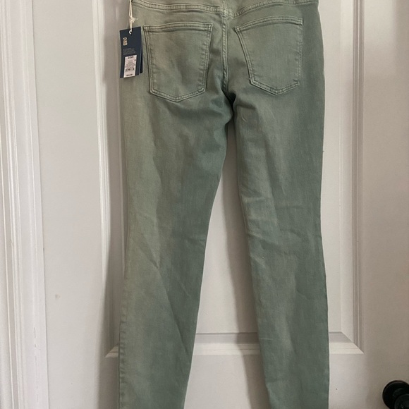 Nwt universal thread jeans - Picture 2 of 4